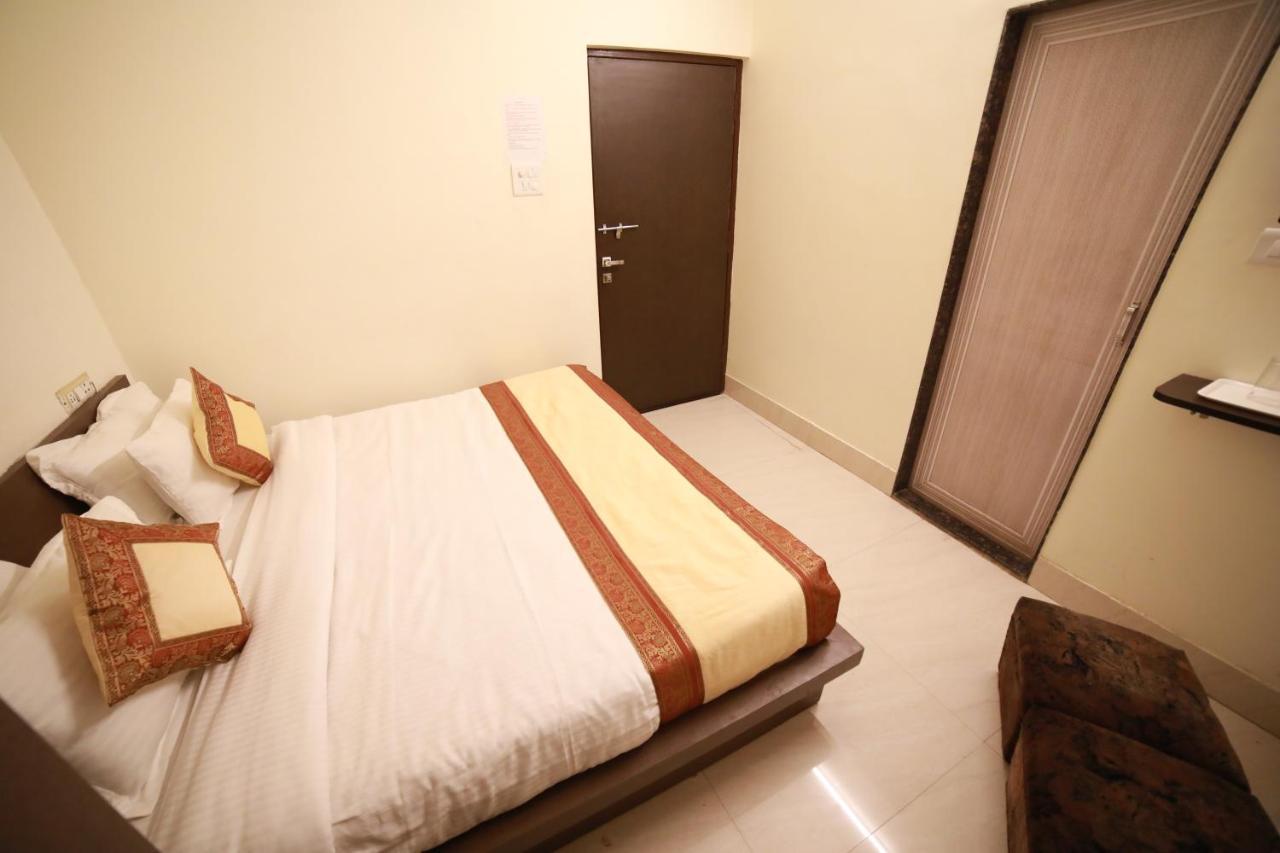 Oyo 16708 Sada Shiv Guest House Varanasi Dış mekan fotoğraf